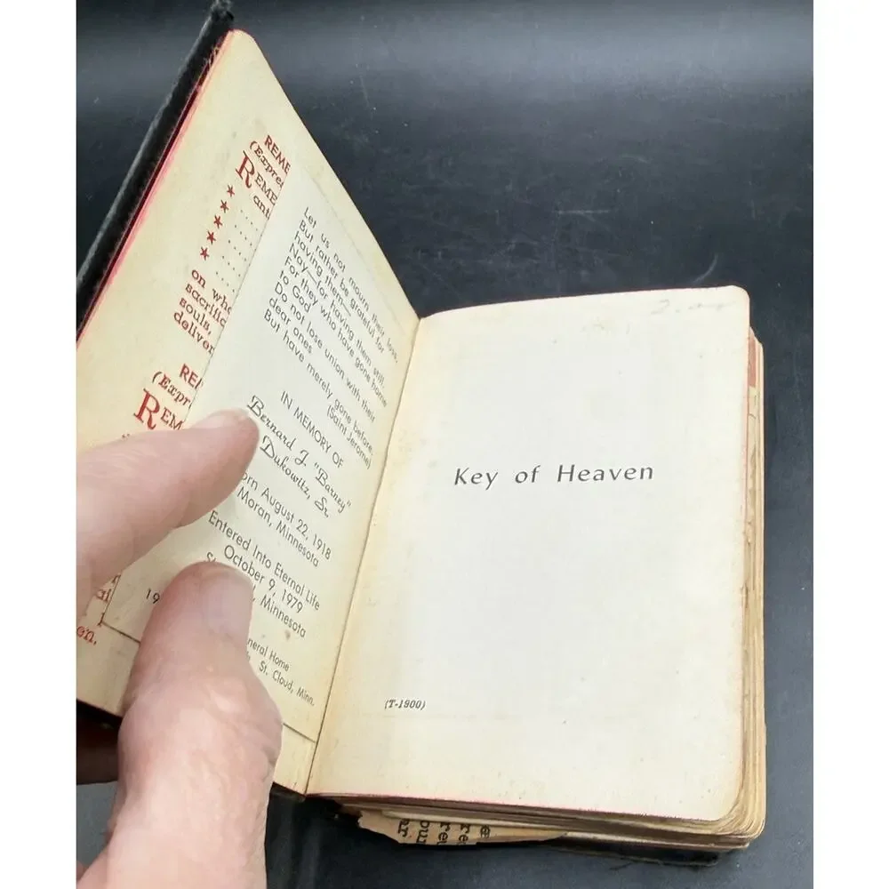 Priest Personal 1940’s Key Of Heaven Catholic Devotions Loaded W Holy Cards!